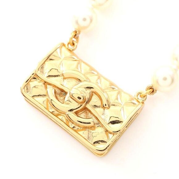 Pre Loved chanel Women metallic | gold Necklaces - Picture 1 of 6